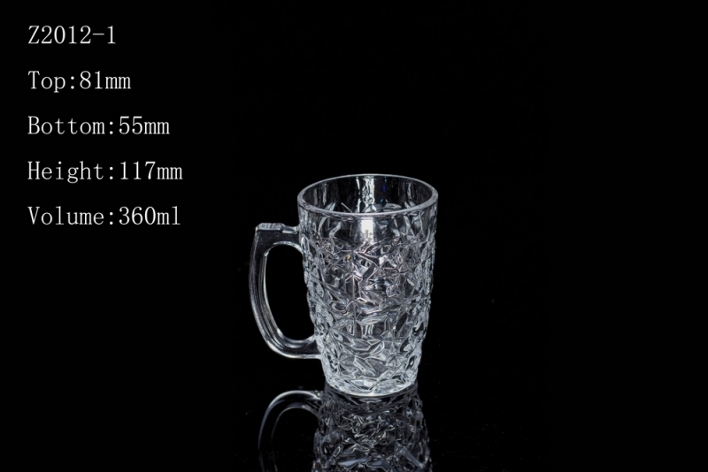 玻璃杯，不锈钢杯，塑料杯，告诉你哪个杯子比较安全!